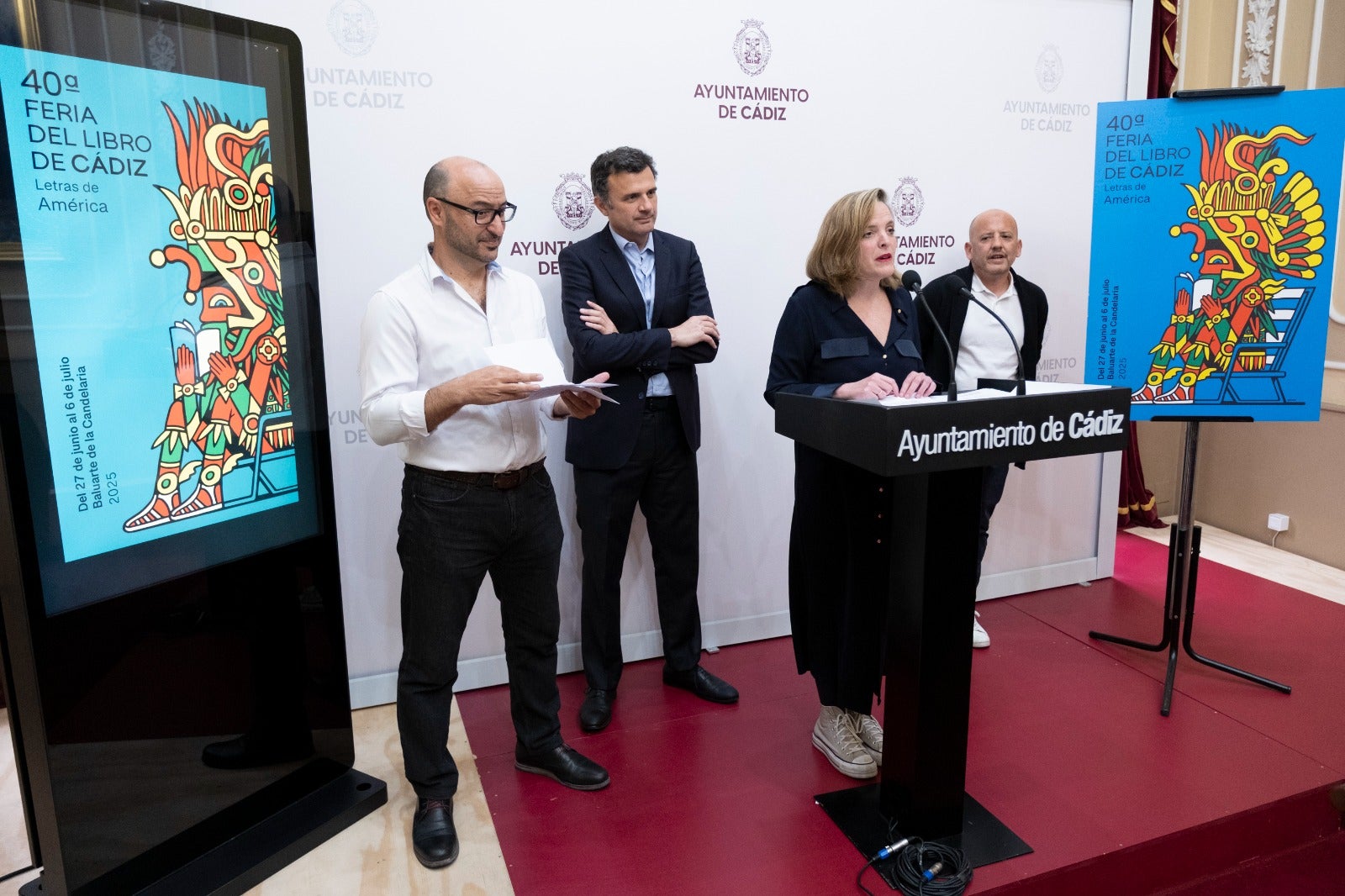 María Dueñas, J.J Benitez...las estrellas de la Feria del Libro de Cádiz por su 40 aniversario María Dueñas, J.J Benitez...las estrellas de la Feria del Libro de Cádiz por su 40 aniversario