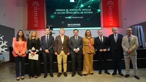 Extremadura presenta el Plan de Impulso Regional al Sector Empresarial de Defensa Extremadura presenta el Plan de Impulso Regional al Sector Empresarial de Defensa