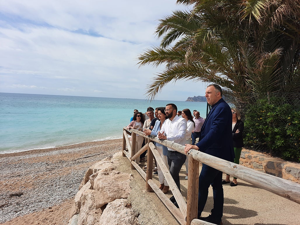 Altea estrena nuevo tramo de la senda peatonal de la Playa de Cap Negret Altea estrena nuevo tramo de la senda peatonal de la Playa de Cap Negret