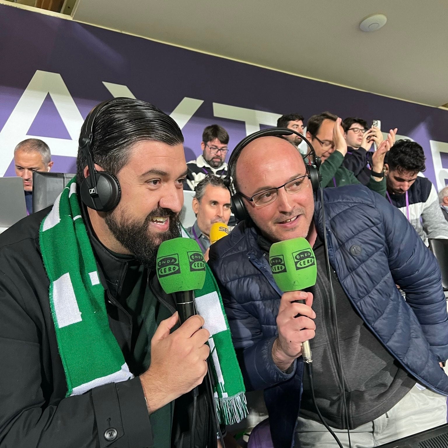 Manu Sánchez: "El Papa ha salido a su hora porque no quería perderse el fútbol" Manu Sánchez: "El Papa ha salido a su hora porque no quería perderse el fútbol"