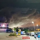 La nube tóxica provocada por el incendio La nube tóxica provocada por el incendio
