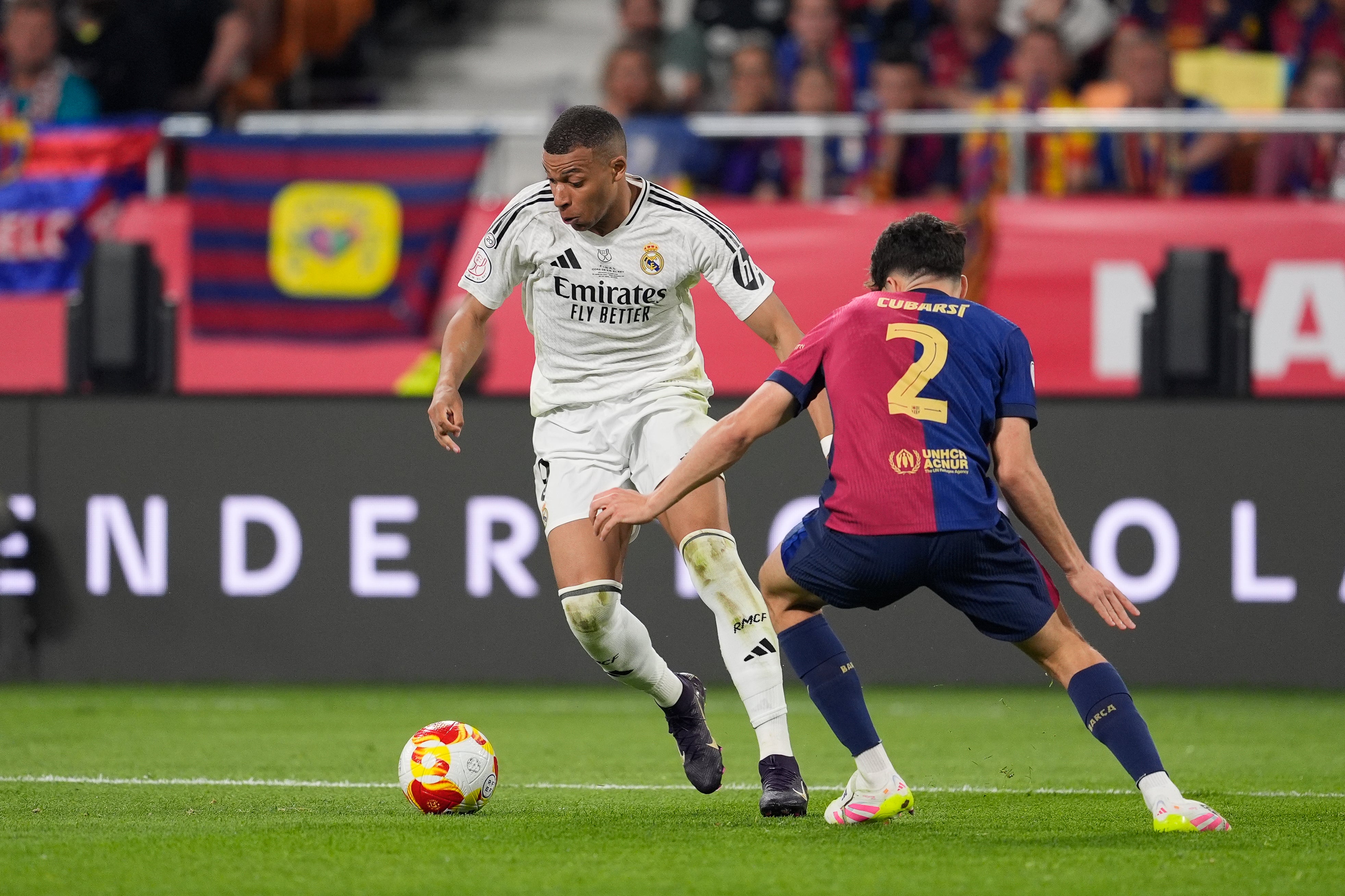 Así ha sido la victoria del Barça ante el Madrid en el Cásico para sentenciar la Liga (4-3) Así ha sido la victoria del Barça ante el Madrid en el Cásico para sentenciar la Liga (4-3)