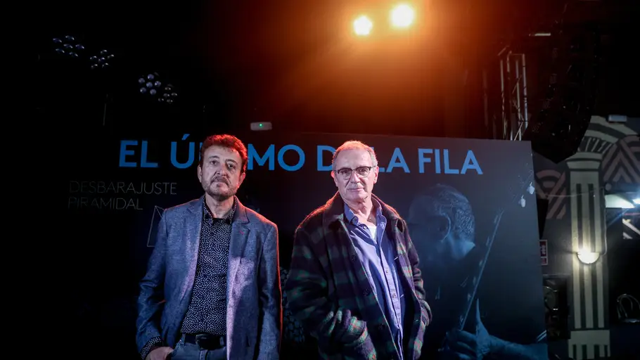 Los cantantes Manolo García (i) y Quimi Portet (d), del ‘Último de la Fila’ Los cantantes Manolo García (i) y Quimi Portet (d), del ‘Último de la Fila’
