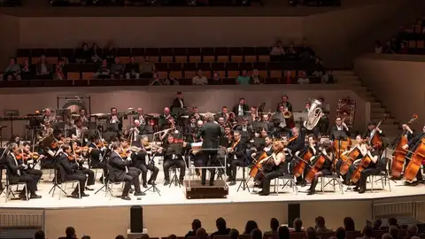 La Orquesta Sinfónica de Torrevieja clausura su temporada este sábado con un concierto dedicado a Mozart y a compositores españoles La Orquesta Sinfónica de Torrevieja clausura su temporada este sábado con un concierto dedicado a Mozart y a compositores españoles