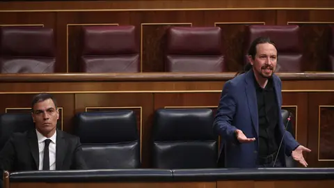 Sánchez no creyó en el adiós de Pablo Iglesias: "Nunca es la última. Es un 'sujétame el cubata'" Sánchez no creyó en el adiós de Pablo Iglesias: "Nunca es la última. Es un 'sujétame el cubata'"