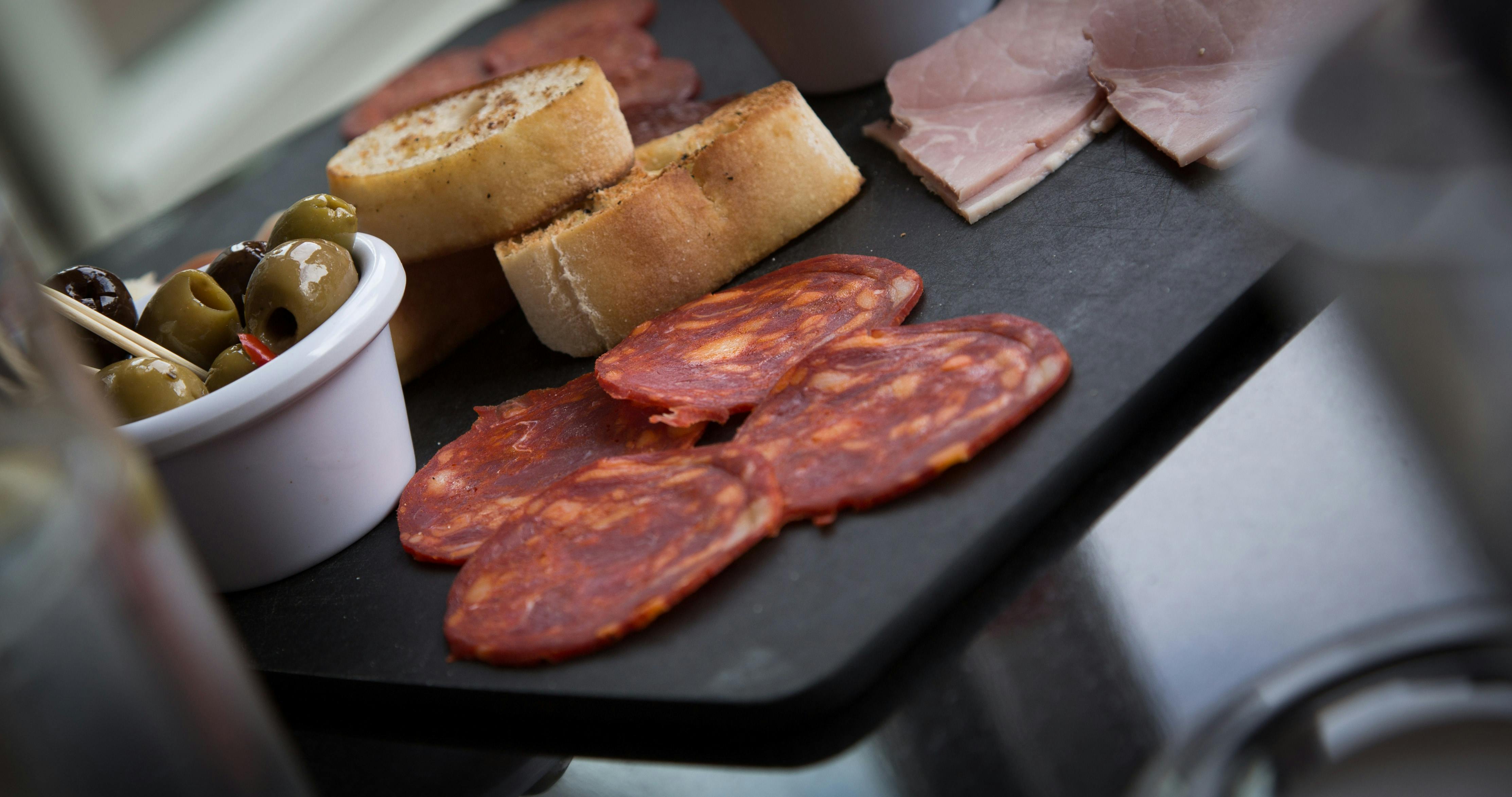 Los alimentos que los médicos recomiendan evitar después de los 40 Los alimentos que los médicos recomiendan evitar después de los 40