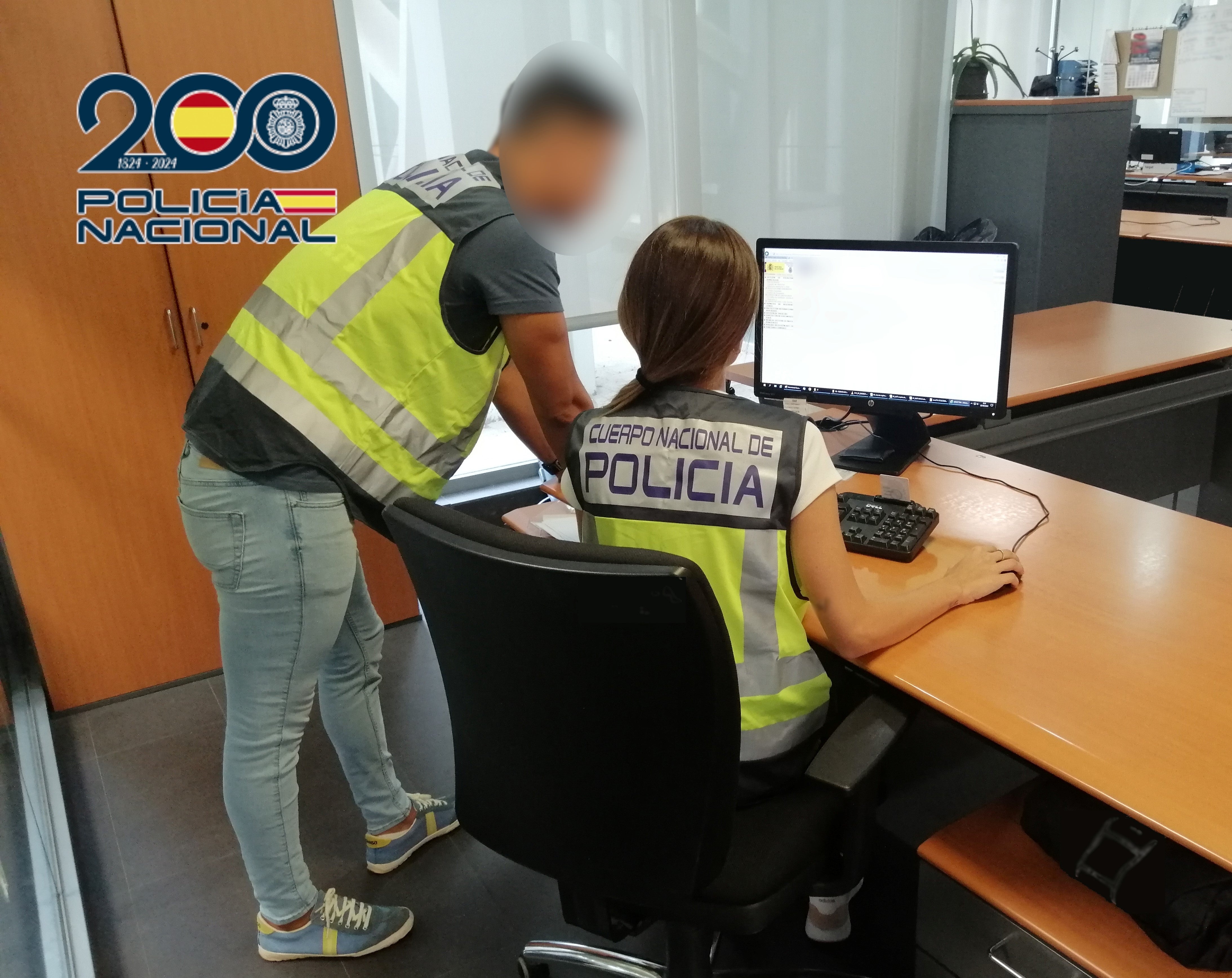 La Policía Nacional desarticula un grupo criminal dedicado a pactar parejas de hecho ficticias en l’Alfàs del Pi La Policía Nacional desarticula un grupo criminal dedicado a pactar parejas de hecho ficticias en l’Alfàs del Pi