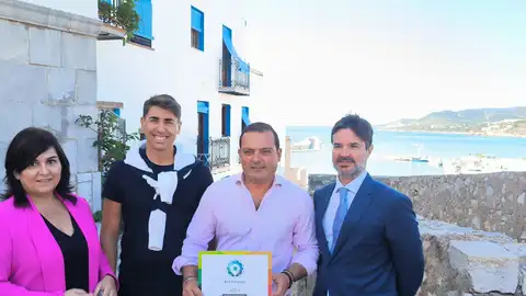 Peñíscola certifica su aposta por la sostenibilidad con el sello Biosphere en la Comunitat Valenciana Peñíscola certifica su aposta por la sostenibilidad con el sello Biosphere en la Comunitat Valenciana