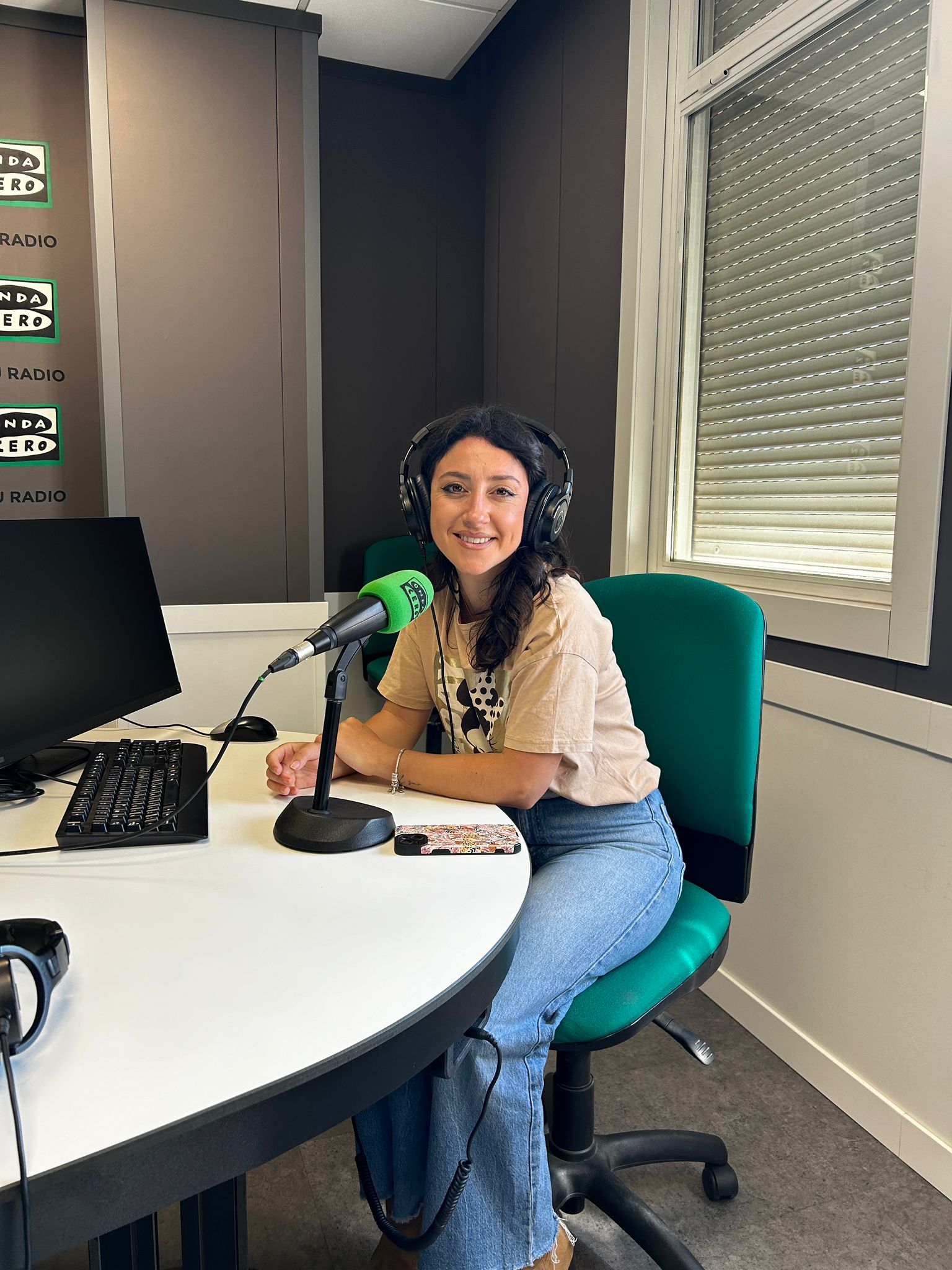 Los jóvenes tienen que participar en la vida de la ciudad Los jóvenes tienen que participar en la vida de la ciudad