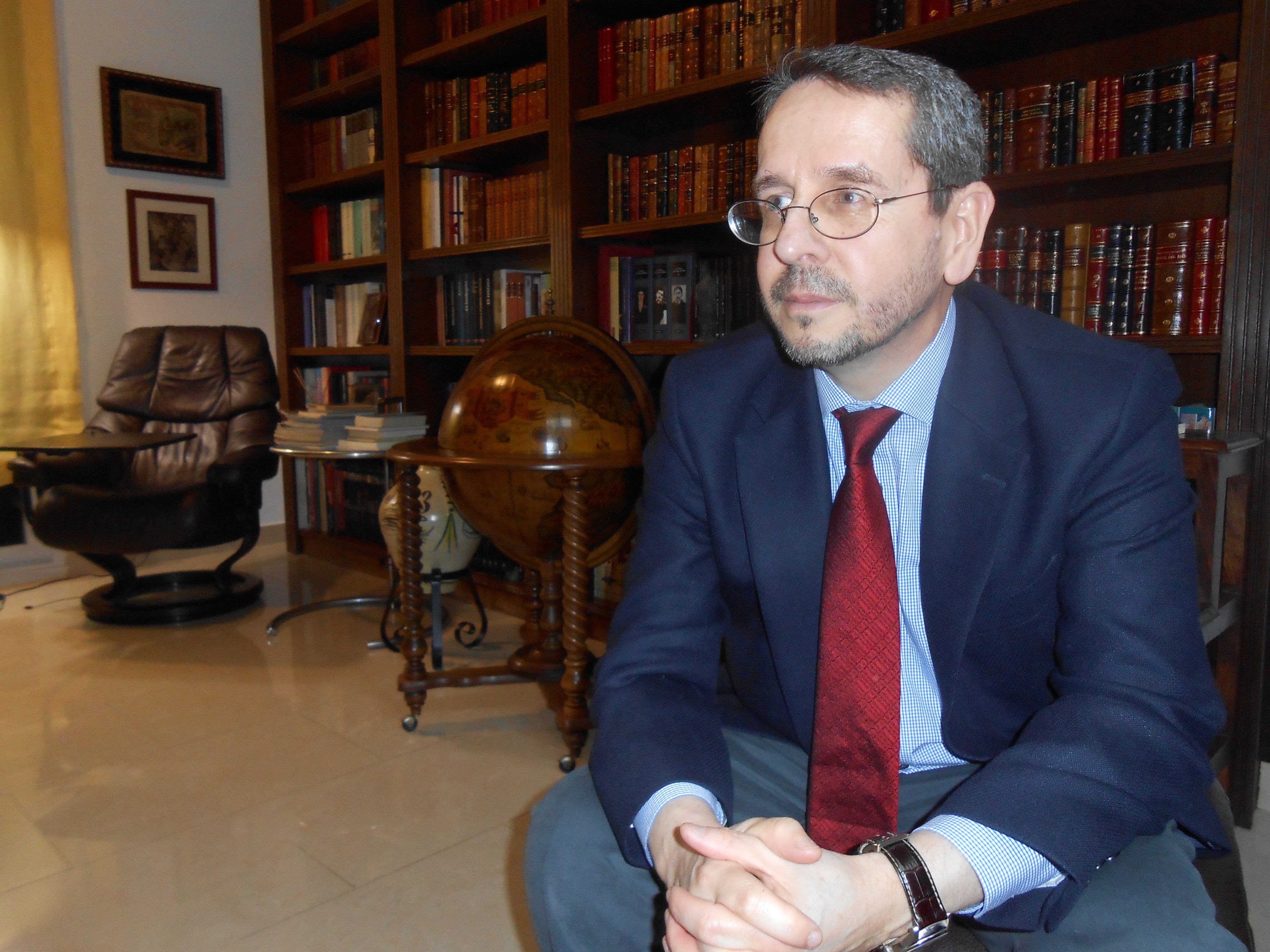 Rafael Narbona: "El amor es un sentimiento puro: no necesita nada a cambio" Rafael Narbona: "El amor es un sentimiento puro: no necesita nada a cambio"