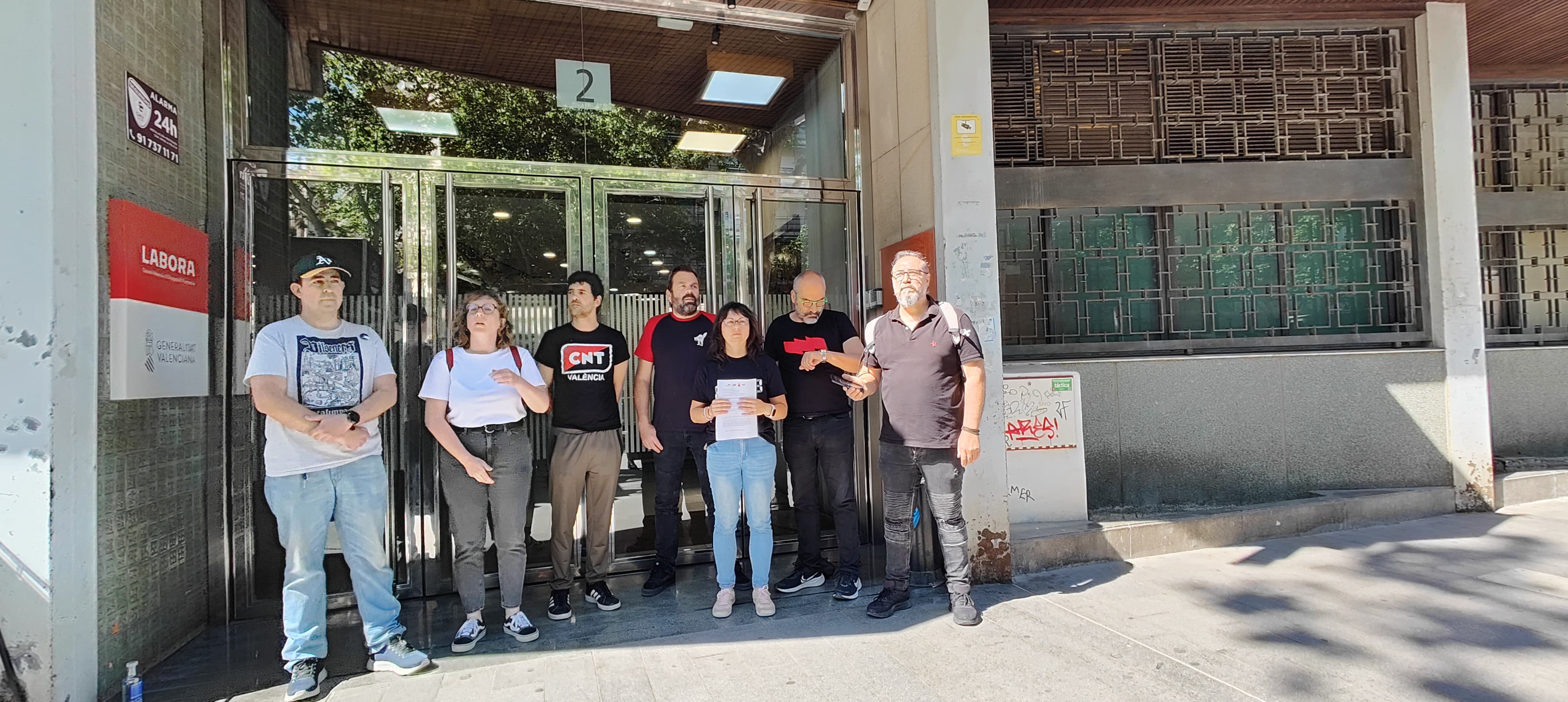 Cuatro sindicatos registran el preaviso de huelga general en la Comunitat el 29 de mayo por la DANA Cuatro sindicatos registran el preaviso de huelga general en la Comunitat el 29 de mayo por la DANA