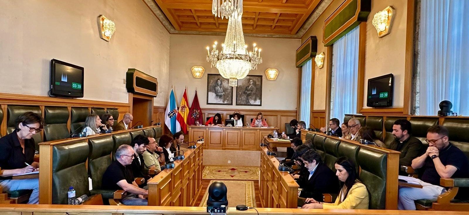 El pleno municipal de Santiago votará la tasa turística este viernes en el mismo pleno extraordinario por los concejales expulsados del PSOE El pleno municipal de Santiago votará la tasa turística este viernes en el mismo pleno extraordinario por los concejales expulsados del PSOE