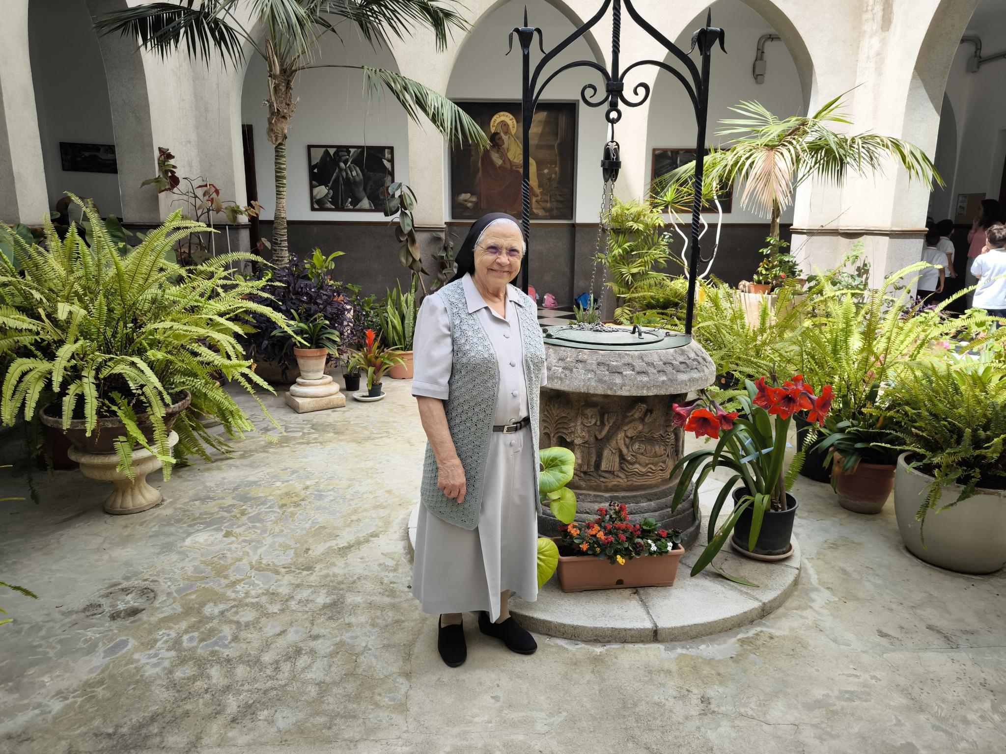 Sor Antonia: “Hablar con el nuevo Papa es como hablar con un hermano de toda la vida” Sor Antonia: “Hablar con el nuevo Papa es como hablar con un hermano de toda la vida”