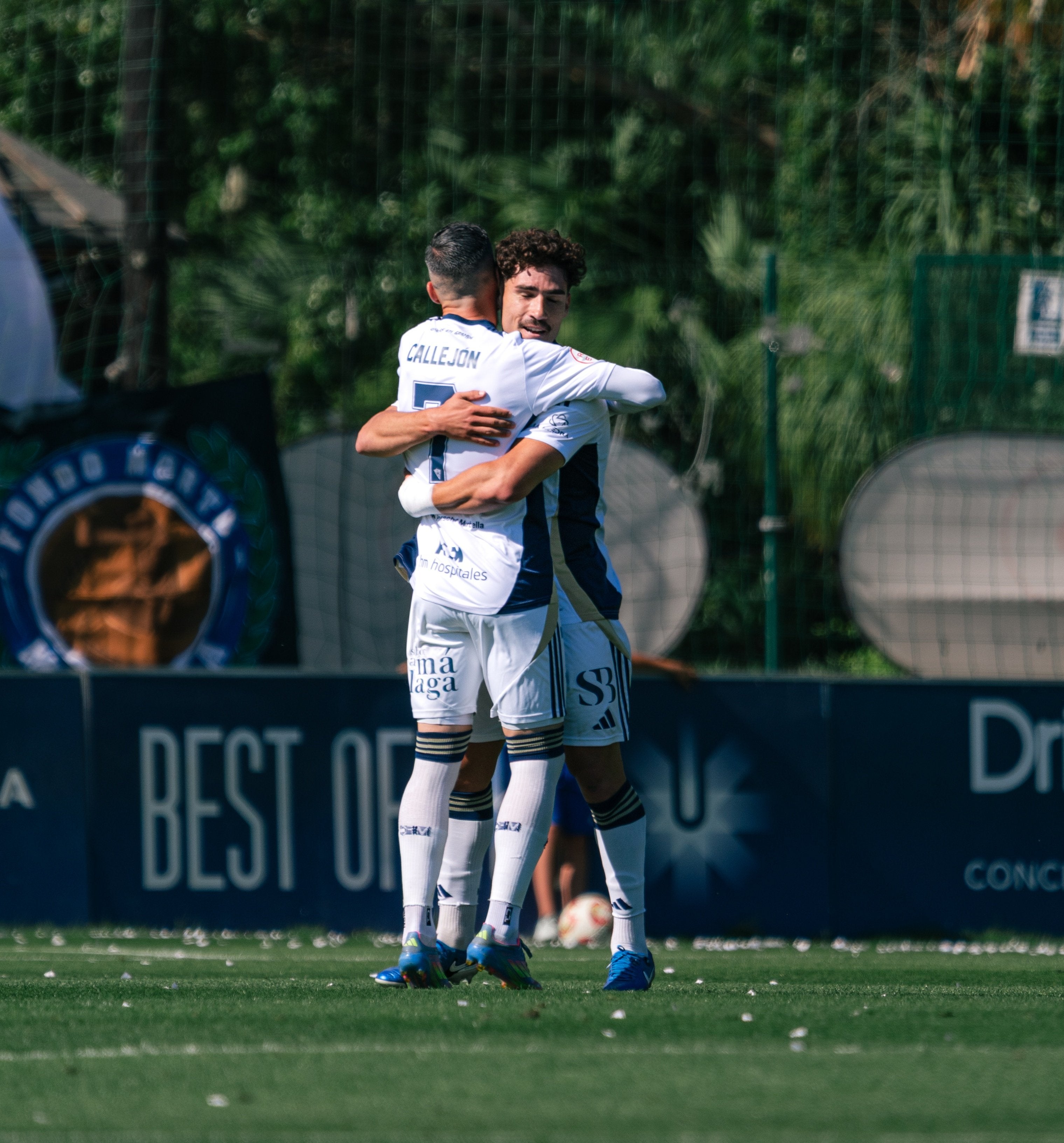 El Marbella se aferra a la salvación tras vencer al Decano El Marbella se aferra a la salvación tras vencer al Decano