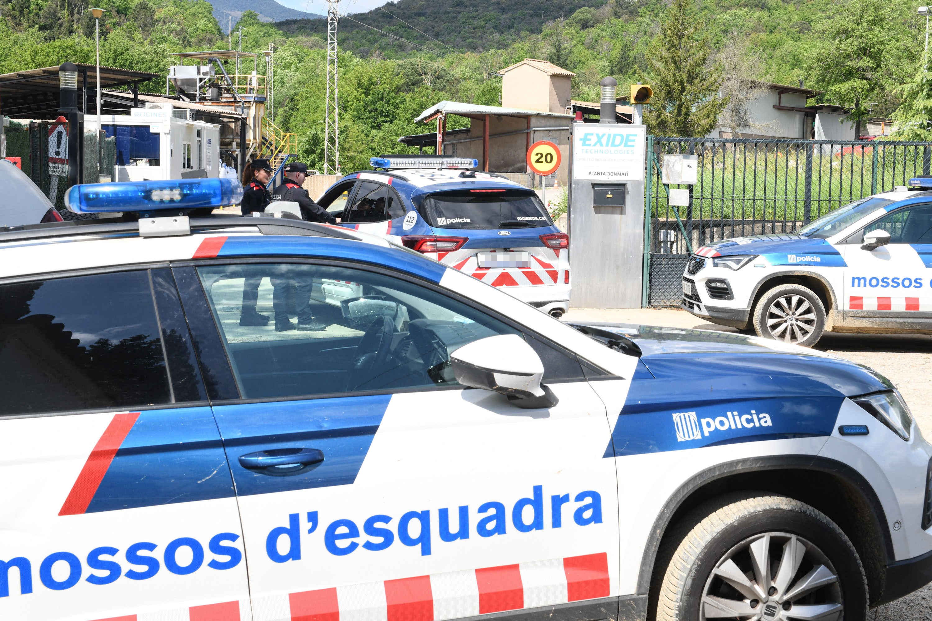 La Fiscalía pide 107 años de prisión para el pederasta que violaba a una niña de 12 años y la ofrecía en Internet a otros hombres La Fiscalía pide 107 años de prisión para el pederasta que violaba a una niña de 12 años y la ofrecía en Internet a otros hombres