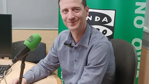 El proyecto audiovisual "Intérprete Vital" se ha convertido en una película de ficción documental cuyo preestreno llega este viernes Óscar Sánchez, director y guionista de "Intérprete Vital"