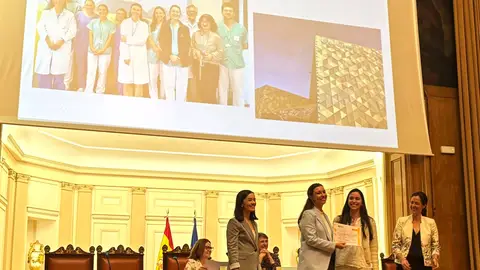 recogida de la acreditación IHAN recogida de la acreditación IHAN