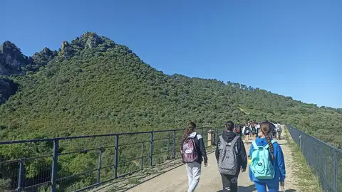 Una de las visitas a la Vía Verde de la Sierra de Cádiz Una de las visitas a la Vía Verde de la Sierra de Cádiz