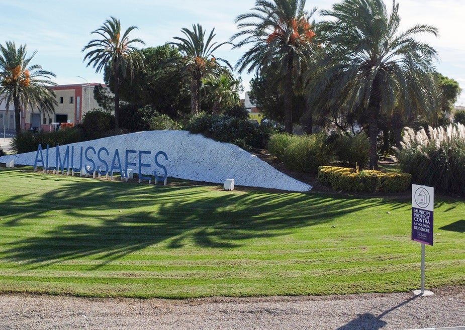 El Ayuntamiento de Almussafes reduce en más de 6 millones de euros su deuda viva en los últimos diez años El Ayuntamiento de Almussafes reduce en más de 6 millones de euros su deuda viva en los últimos diez años