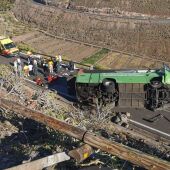  Una persona fallecida y 11 heridos tras el vuelco de una guagua en San Sebastián de La Gomera