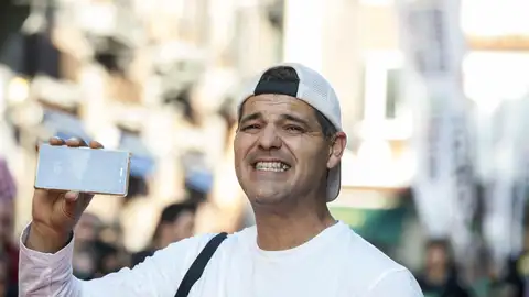 El presentador de Frank Cuesta durante la presentación de uno de sus programas El presentador de Frank Cuesta durante la presentación de uno de sus programas