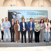 Foto de familia tras la presentación del "Festival Cabañeros" Foto de familia tras la presentación del "Festival Cabañeros"