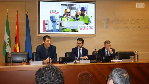 Construcor analiza las carencias de empleo en el sector y la negociación colectiva en Andalucía Construcor analiza las carencias de empleo en el sector y la negociación colectiva en Andalucía