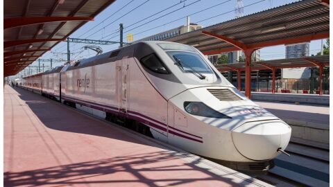 Renfe pone a la venta desde este mi&eacute;rcoles los billetes para viajar en el tercer servicio Alvia de Extremadura