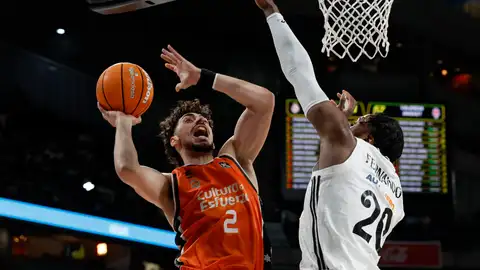 Puerto: "Siento orgullo de poder seguir representando al Valencia Basket" Puerto: "Siento orgullo de poder seguir representando al Valencia Basket"