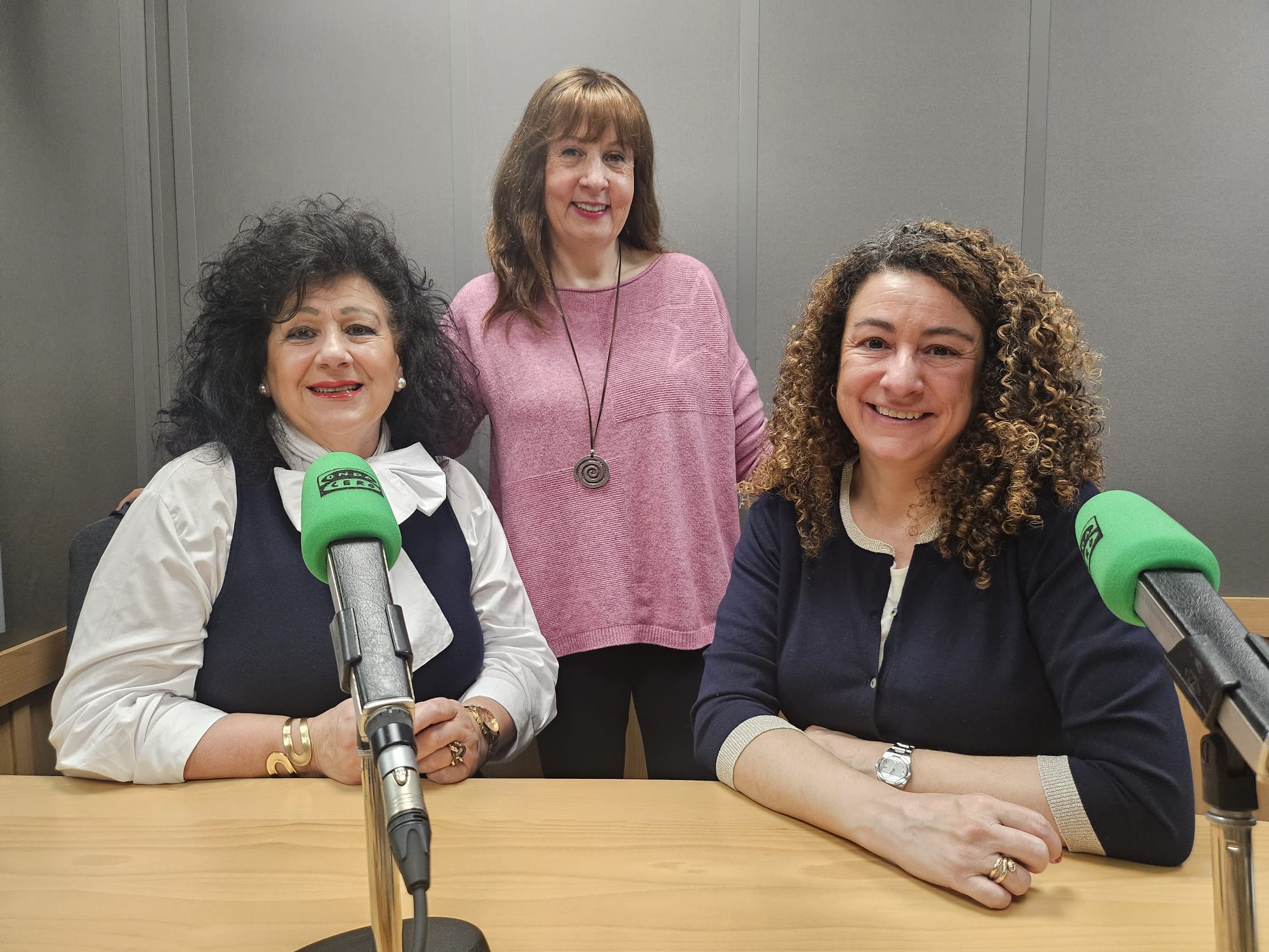 Tertulia con la Asociación Mujeres de Empresa Tertulia con la Asociación Mujeres de Empresa