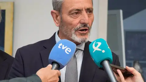 El PP critica el "boicot" del Gobierno a la comisión sobre el regadío al impedir que acudan Planas y García Bernal El PP critica el "boicot" del Gobierno a la comisión sobre el regadío al impedir que acudan Planas y García Bernal