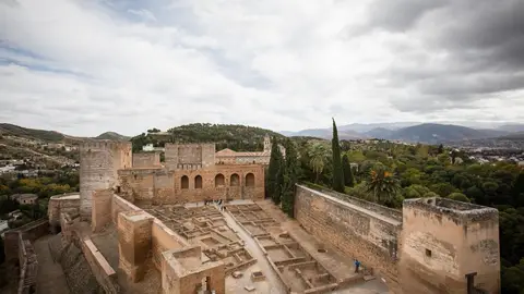 La Alhambra denuncia ante Fiscalía un acto vandálico y adelanta la renovación del sistema de seguridad La Alhambra denuncia ante Fiscalía un acto vandálico y adelanta la renovación del sistema de seguridad