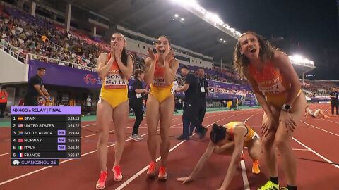 Paula Sevilla jungo a sus compa&ntilde;eras tras el oro en el 4X400 Femenino.