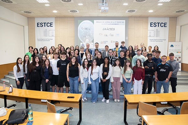 Cent trenta-tres joves de secundària de Benicarló, Borriol i Castelló i universitaris de Medicina i Bioquímica i Biologia Molecular fan realitat la quarta edició de MicroMón Cent trenta-tres joves de secundària de Benicarló, Borriol i Castelló i universitaris de Medicina i Bioquímica i Biologia Molecular fan realitat la quarta edició de MicroMón