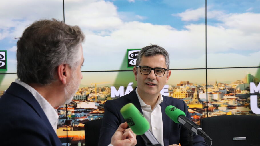 F&eacute;lix Bola&ntilde;os, durante la entrevista con Carlos Alsina/ Roc&iacute;o Marques