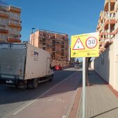 Canet sustituirá el polémico semáforo 'foto-rojo' por un radar móvil
