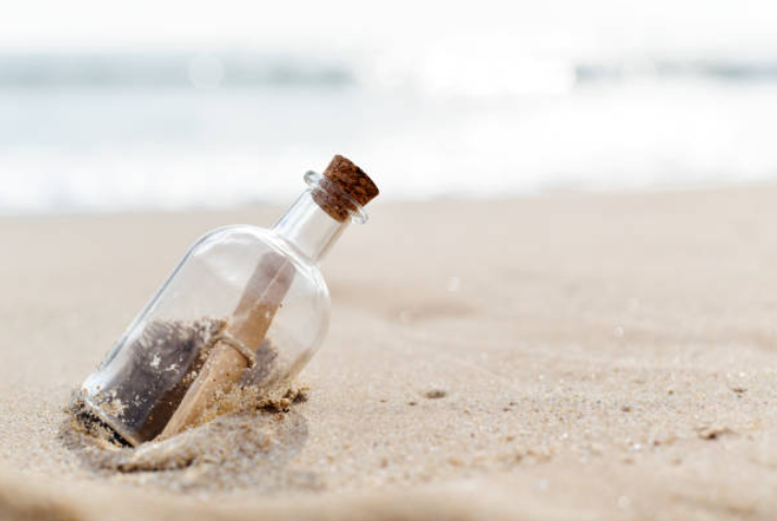 La inédita historia de Adam Travis, el hombre que encontró un mensaje de hace 32 años en una botella La inédita historia de Adam Travis, el hombre que encontró un mensaje de hace 32 años en una botella