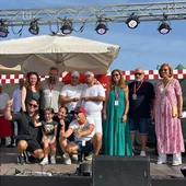 Pizzería Nenina gana el premio del público a la mejor pizzería de Málaga en la 1a edición del Mahou Pizzas Fest Pizzería Nenina gana el premio del público a la mejor pizzería de Málaga en la 1a edición del Mahou Pizzas Fest