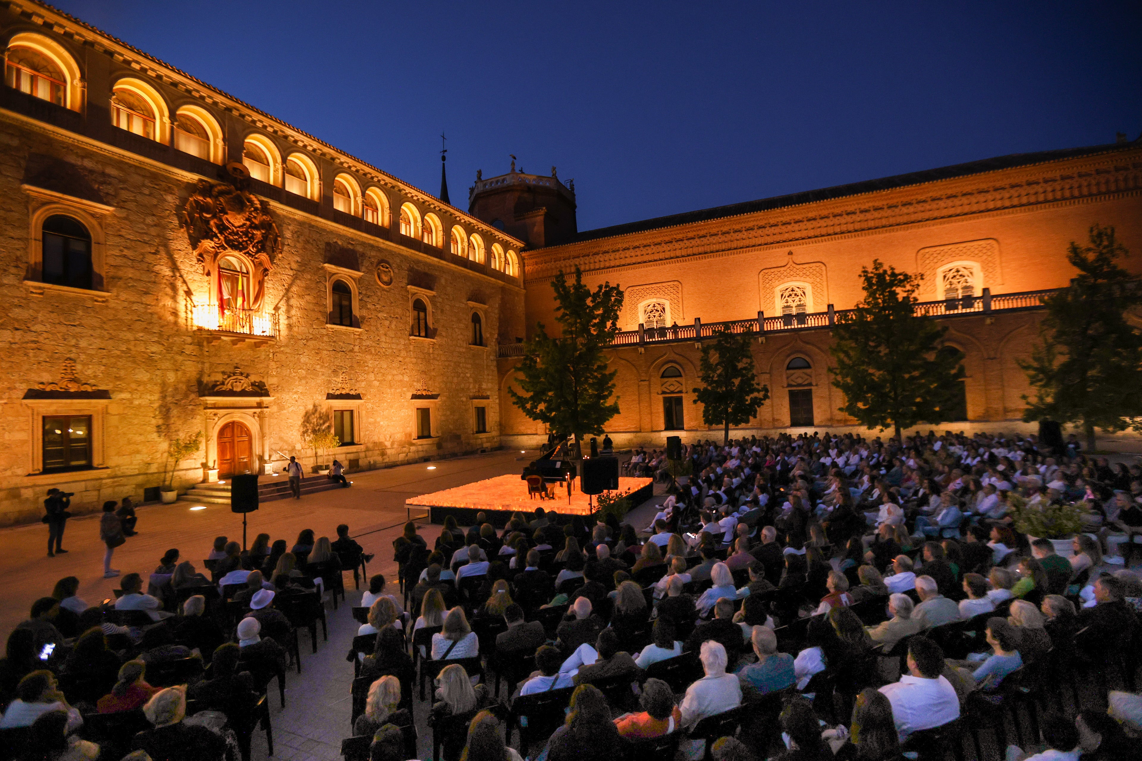 Noticias Alcalá de Henares matinal 19/05/2025 Noticias Alcalá de Henares matinal 19/05/2025