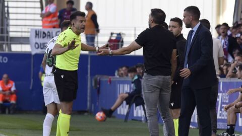 Cid Camacho se dirige a Eder Sarabia.