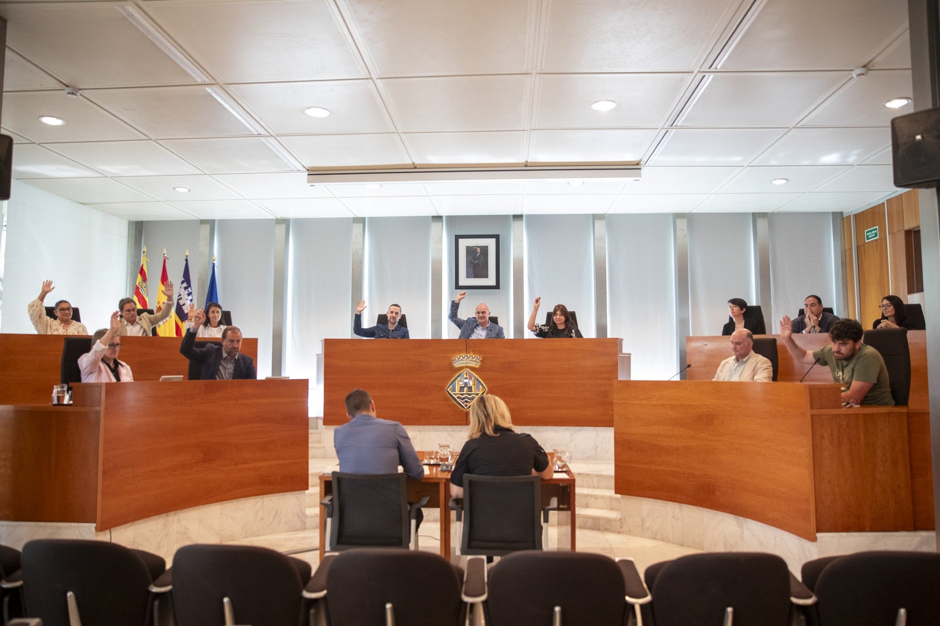 El Consell de Ibiza aprueba de forma definitiva la ordenanza fiscal para regular la entrada de vehículos a la isla El Consell de Ibiza aprueba de forma definitiva la ordenanza fiscal para regular la entrada de vehículos a la isla