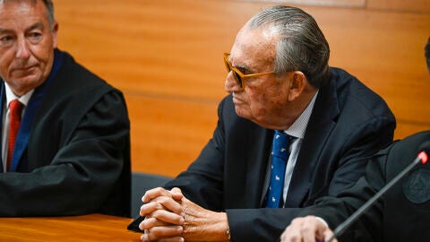 El expresidente de la Diputación de Castelló, Carlos Fabra, en la primera sesión del juicio
