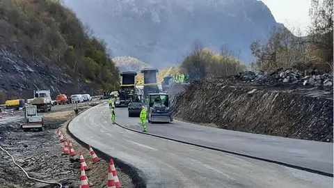 El arreglo del argayo de El Huerna estará listo en el verano de 2026 El arreglo del argayo de El Huerna estará listo en el verano de 2026