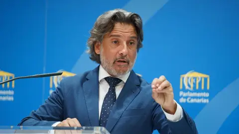 Gustavo Matos ofrece rueda de prensa en el Parlamento por informaciones que lo vinculan al Narco Gustavo Matos