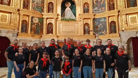 La Cuadrilla del Jerimoje ante la Virgen de la Asunción de Valdepeñas La Cuadrilla del Jerimoje ante la Virgen de la Asunción de Valdepeñas