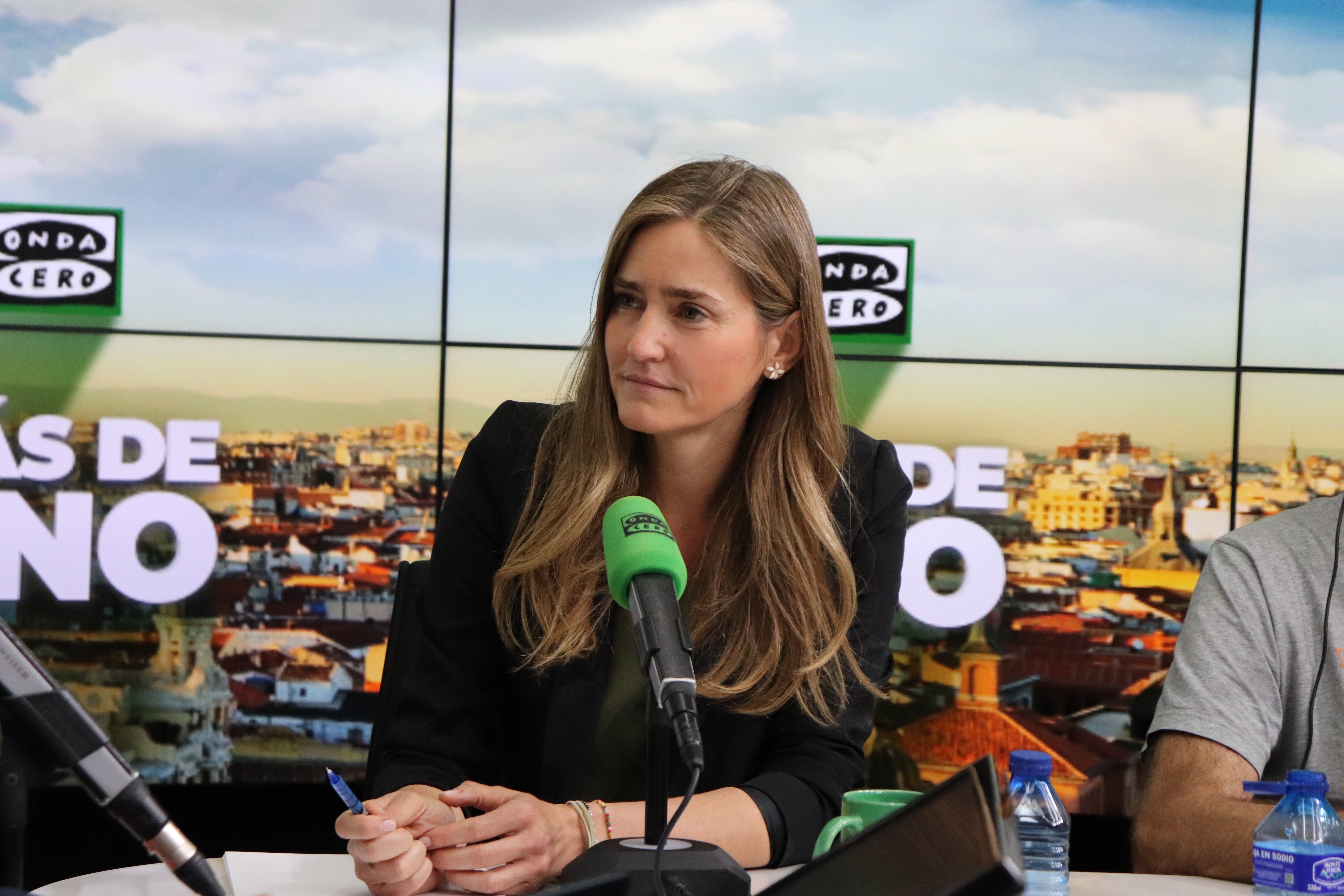 Sara Aagesen señala que "se está priorizando la sobretensión" como causa del apagón: todos los titulares de la entrevista Sara Aagesen señala que "se está priorizando la sobretensión" como causa del apagón: todos los titulares de la entrevista