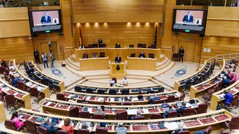Dos trabajadores del Senado expulsados tras infiltrarse en ordenadores de decenas de senadores Dos trabajadores del Senado expulsados tras infiltrarse en ordenadores de decenas de senadores