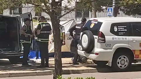 Matan a balazos a un expolítico ucraniano acusado de alta traición en la puerta de un colegio de Pozuelo Matan a balazos a un expolítico ucraniano acusado de alta traición en la puerta de un colegio de Pozuelo