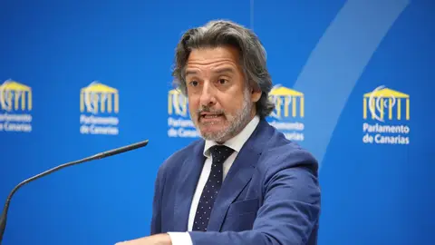 El vicepresidente segundo del Parlamento de Canarias y ex presidente del mismo, Gustavo Matos, en el Parlamento de Canarias, a 20 de mayo de 2025 El vicepresidente segundo del Parlamento de Canarias y ex presidente del mismo, Gustavo Matos, en el Parlamento de Canarias, a 20 de mayo de 2025