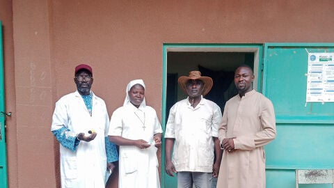 Material m&eacute;dico llevado a Sierra Leona